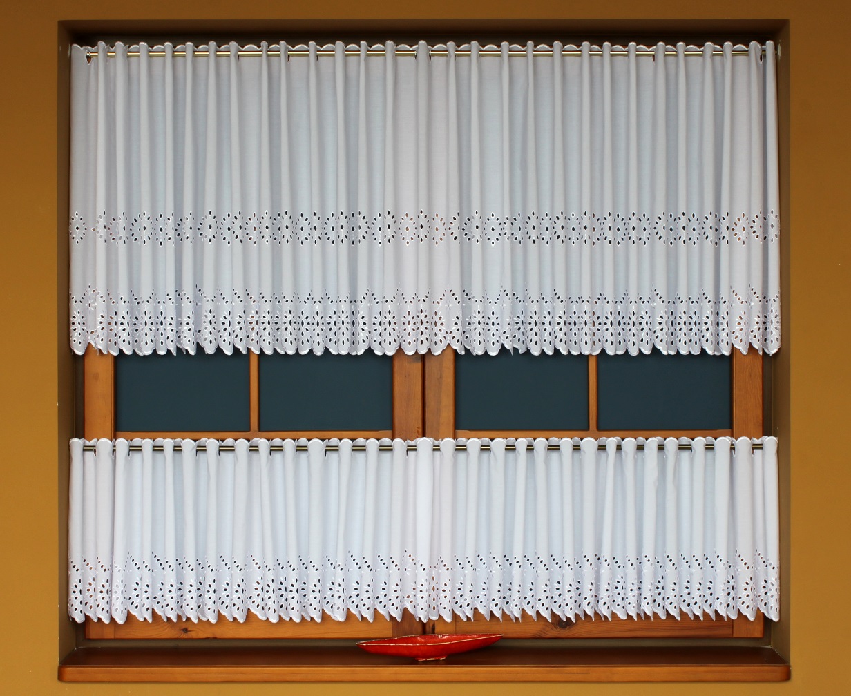 Duże zdjęcie produktu Zazdroska haftowana Punkcik